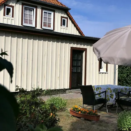Kapitaenshaus In Strandnaehe In Prerow Exterior foto