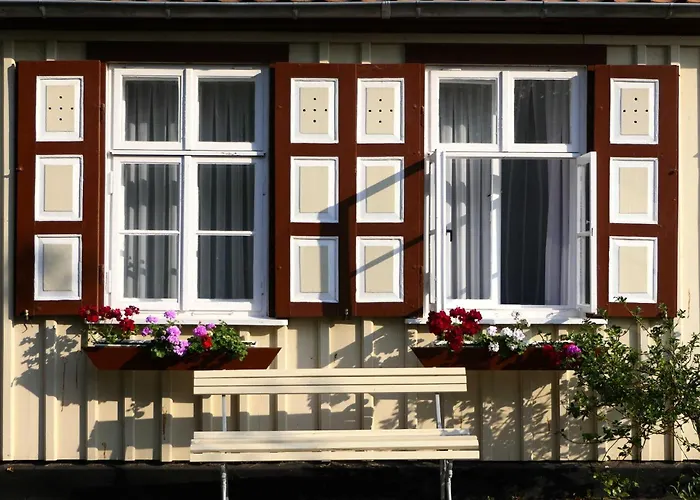 Kapitänshaus in Strandnähe in Prerow